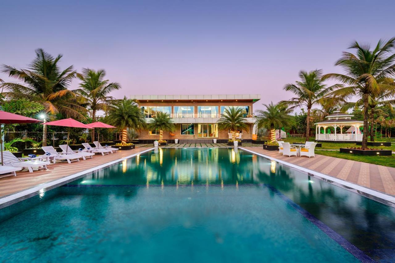 Saffronstays Palm Paradise, Kalyan Khadavli - Swimming Pool With Water Slides, Gazebo And Indoor Games Padghe エクステリア 写真